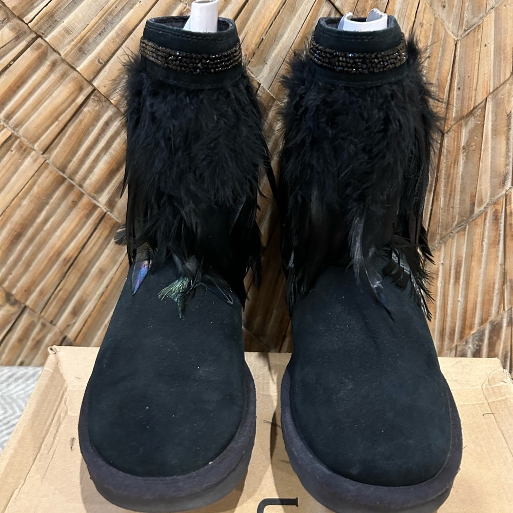 Ugg W. Classic Short Peacock Uggs. Women’s Sz. 7 (Used) - Picture 3 of 5